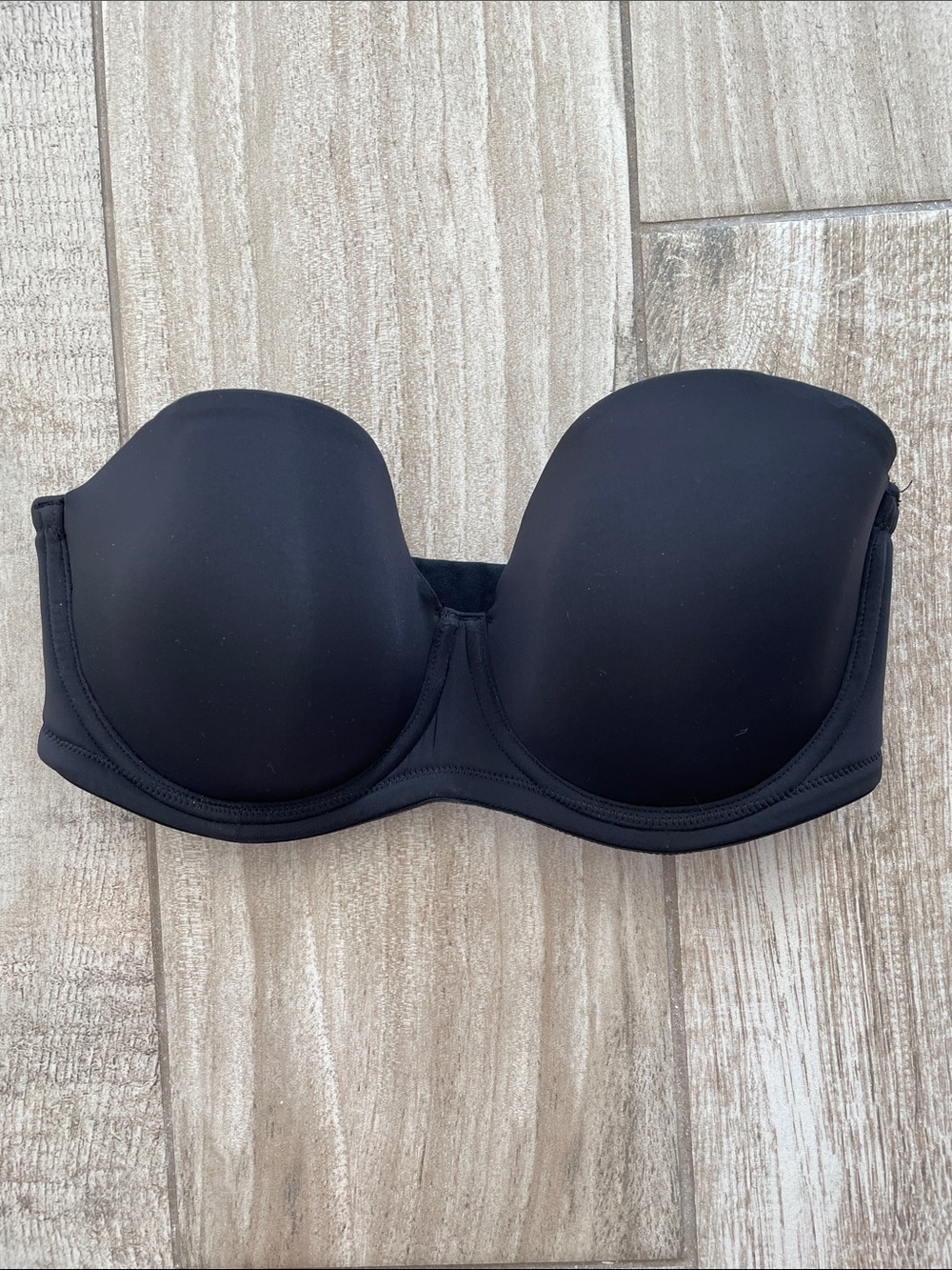 Delimira black strapless bra, size 32DD